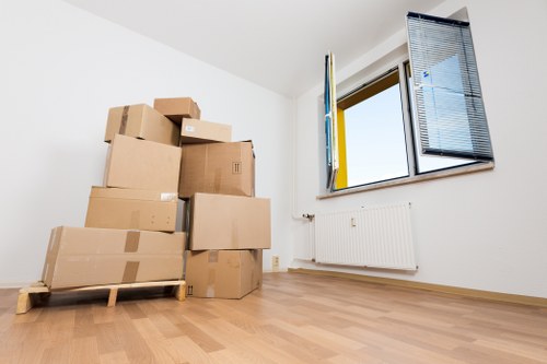 Clerkenwell moving truck service for residential and commercial moves